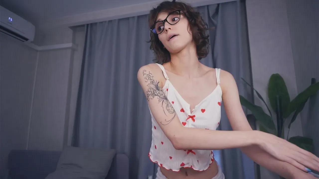 AlodiaGoodrich on Cam4