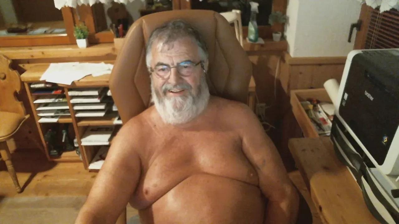 aloi501 on Cam4 
