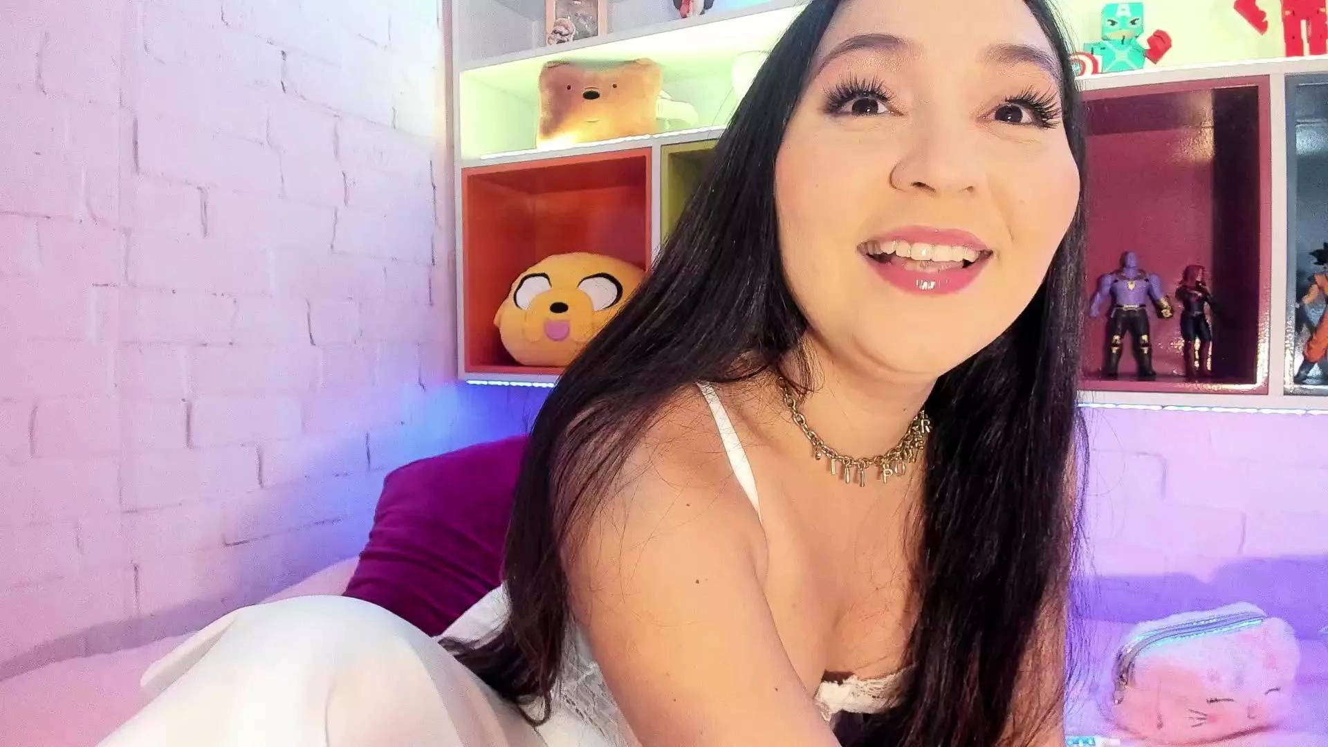 AlyssaJoness on Cam4 