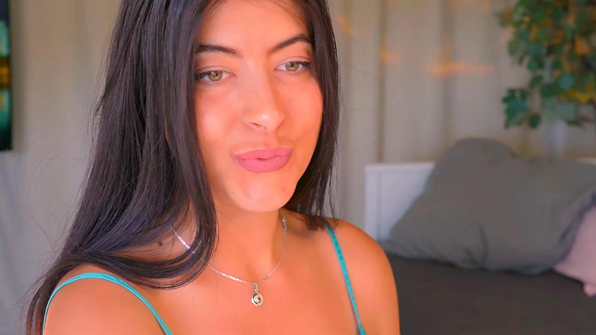 Offline Anabel_curvy on Cam4