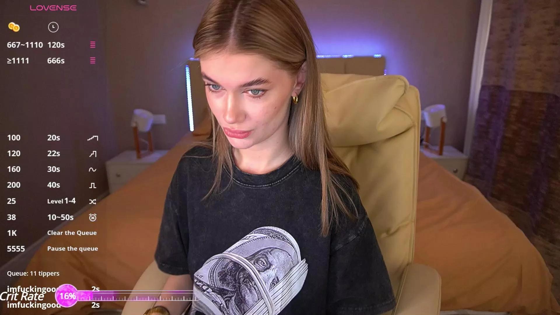 AnacondaOn on Cam4 