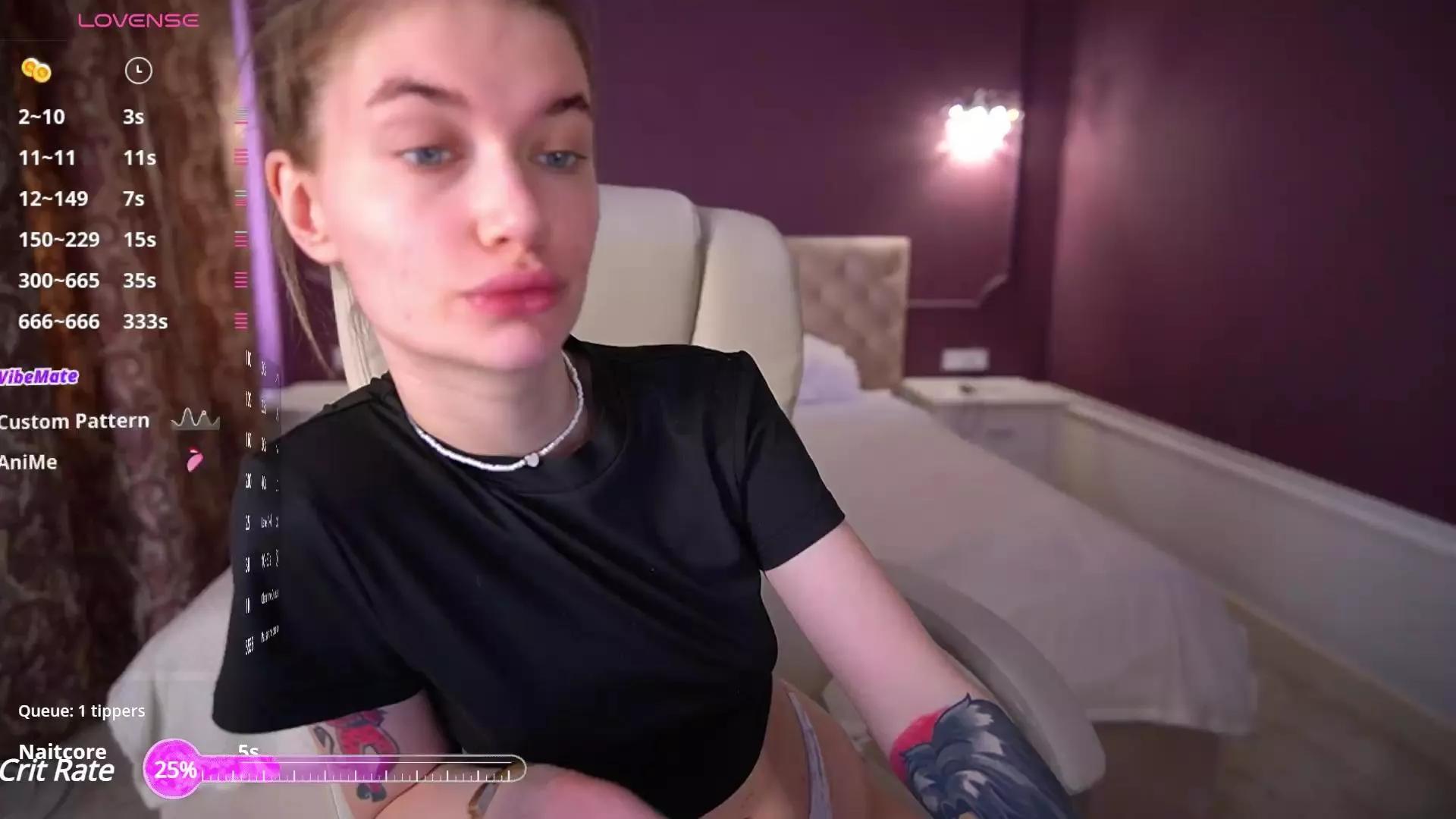 AnacondaOn on Cam4 