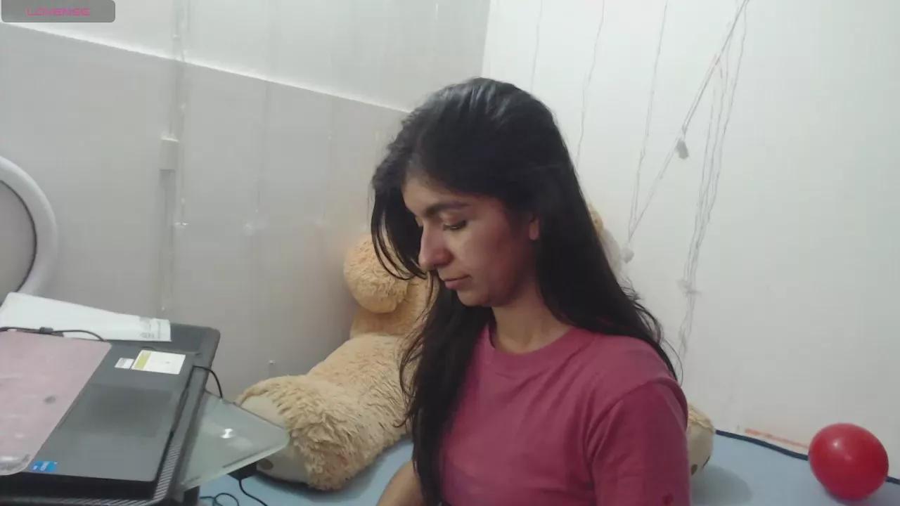 AnahiBrowns on Cam4 