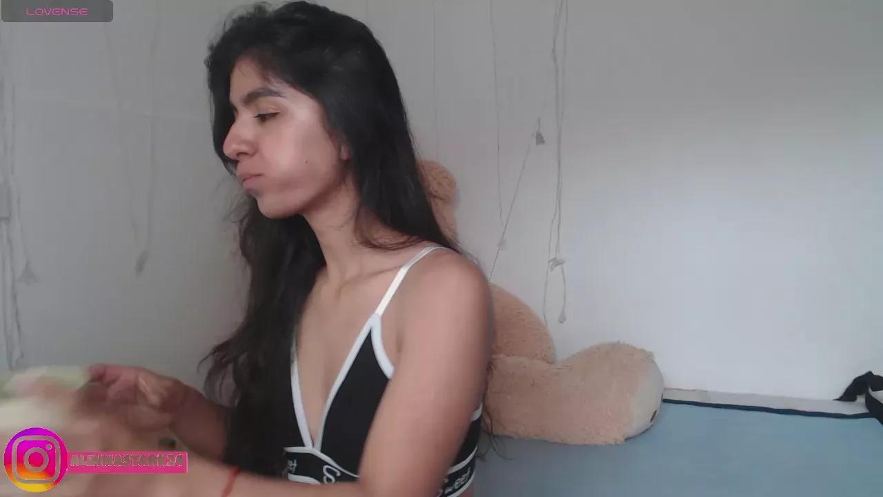 AnahiBrowns on Cam4 