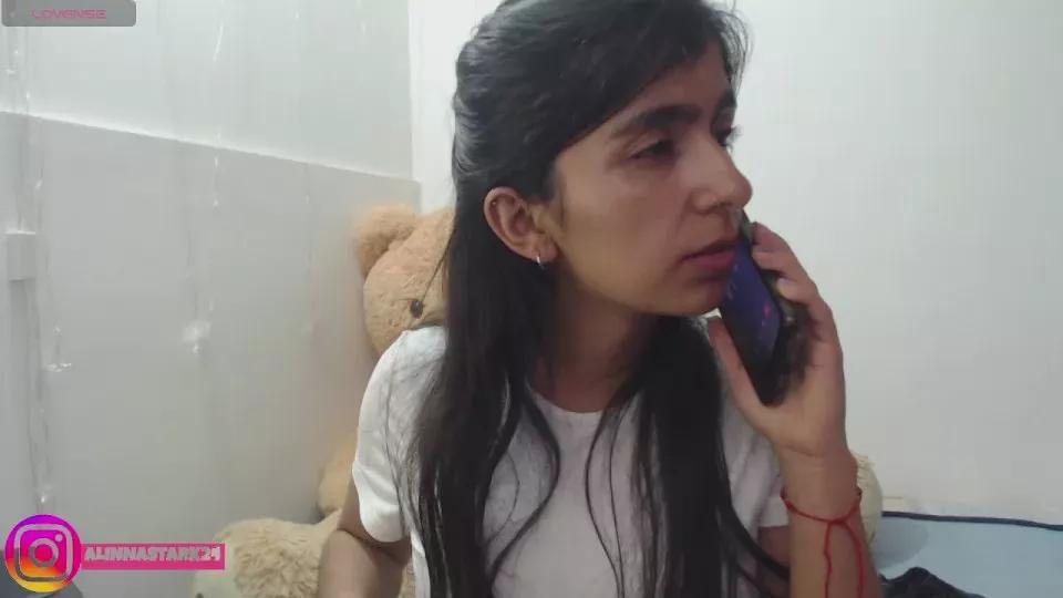 AnahiBrowns on Cam4 