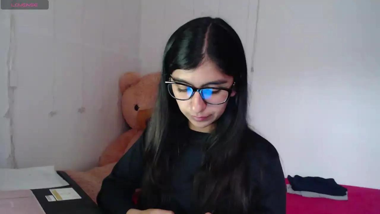 AnahiBrowns on Cam4 