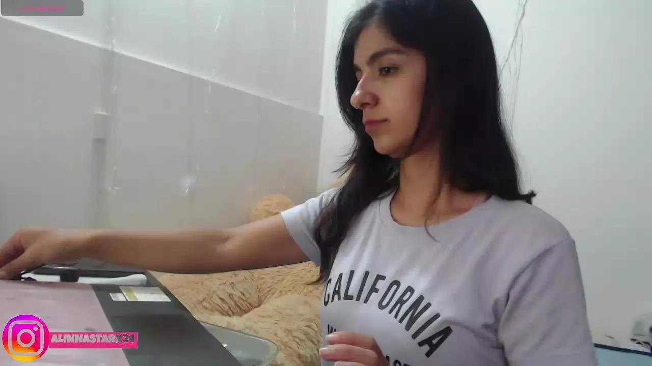 AnahiBrowns on Cam4 