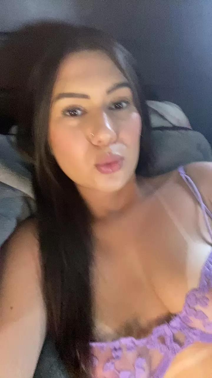 anna027 on Cam4 