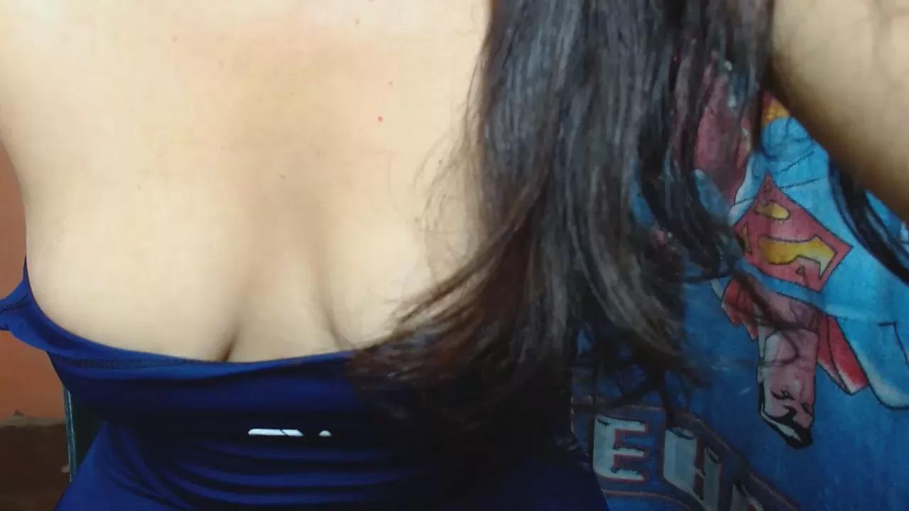 Anniee_luna20 on Cam4 
