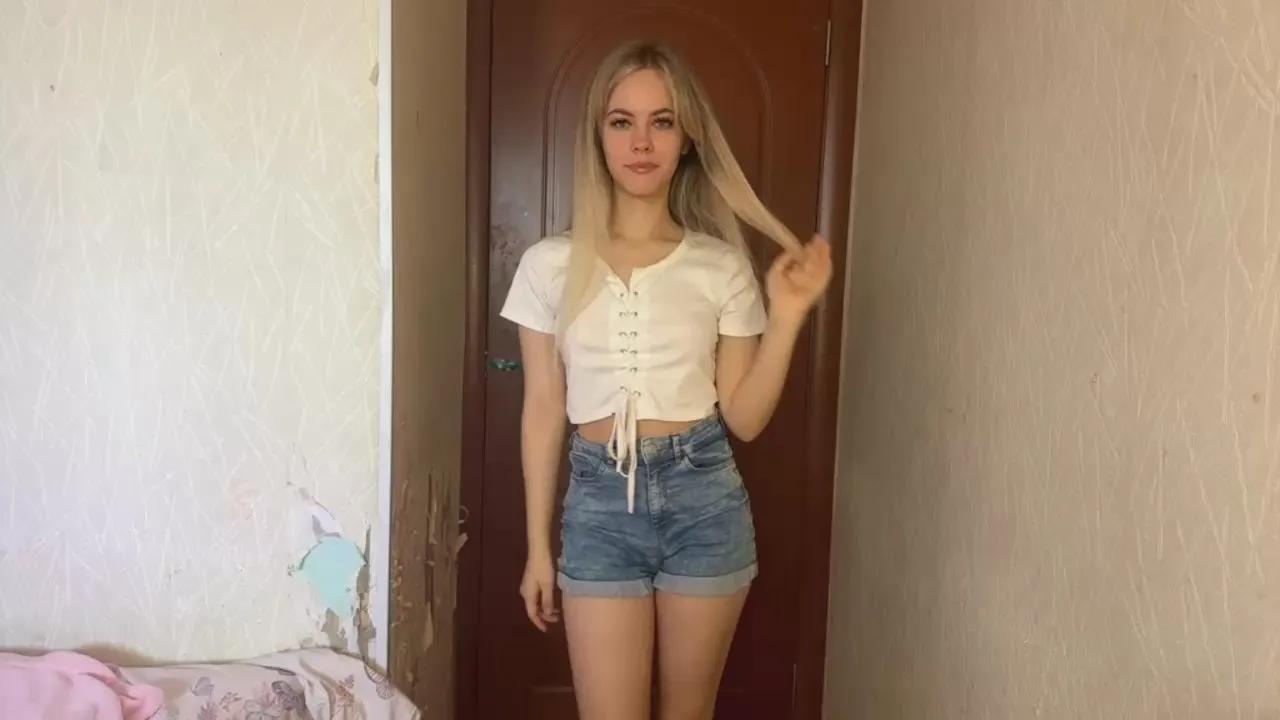 Offline AnnmarieBroody on Cam4