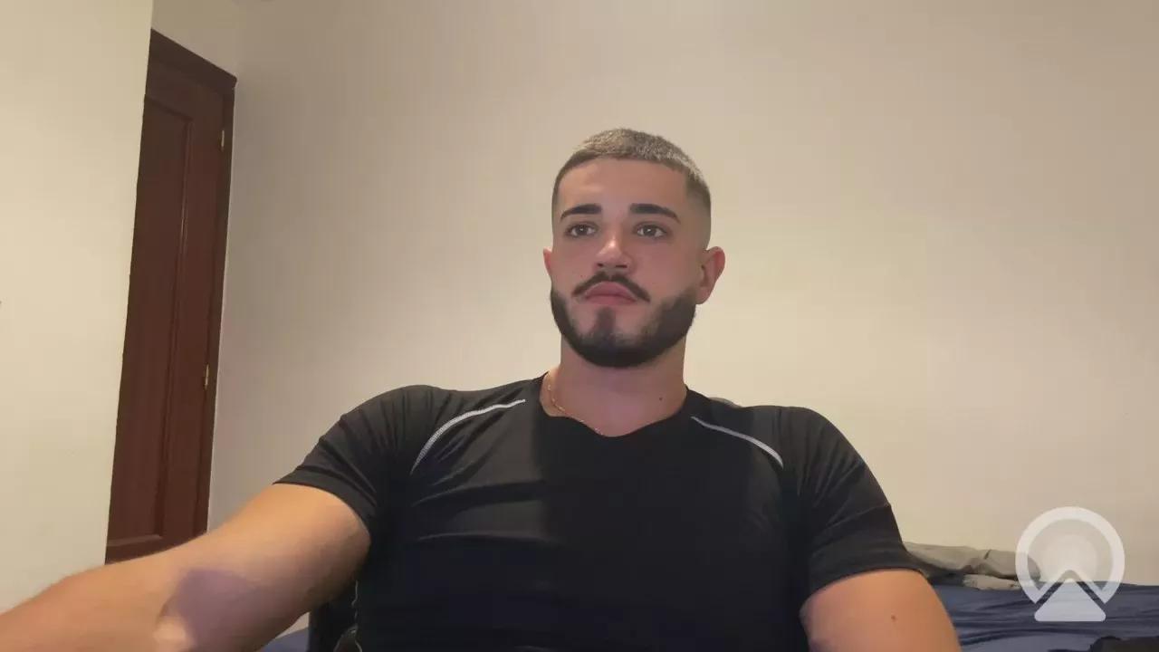 AnthonyGym on Cam4 