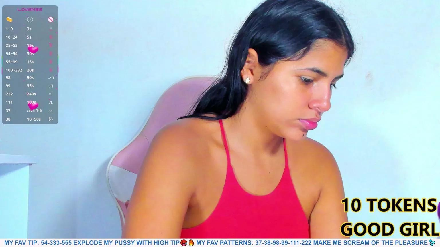 Offline AriannaLewis on Cam4