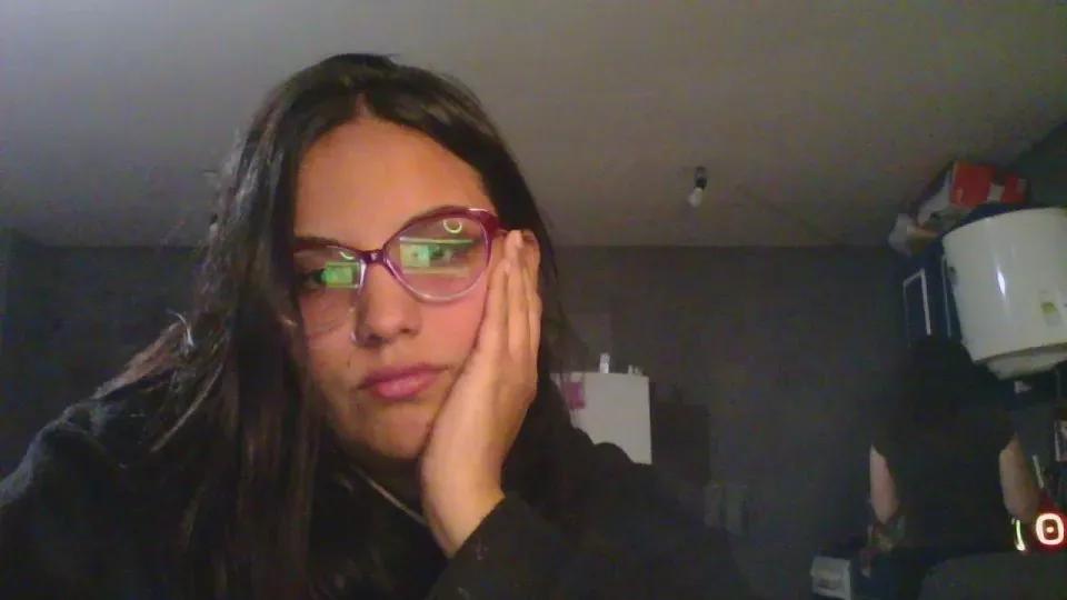 Artemisa_hornie on Cam4 