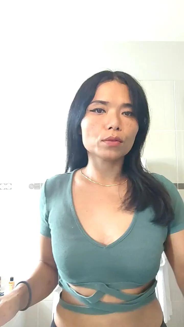 Asianwhitheuro on Cam4 