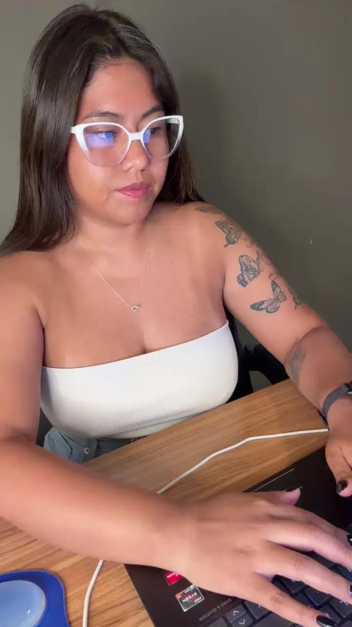 atamxo on Cam4 