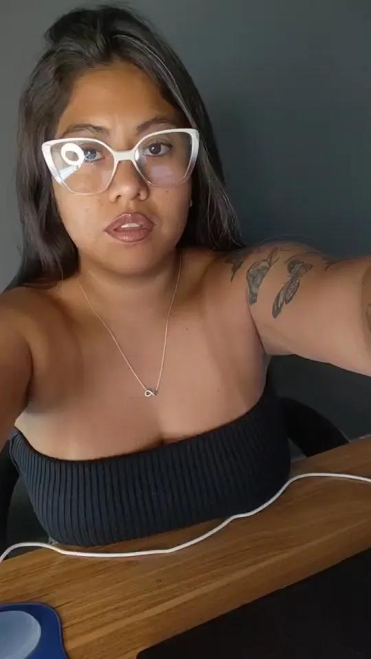 atamxo on Cam4 