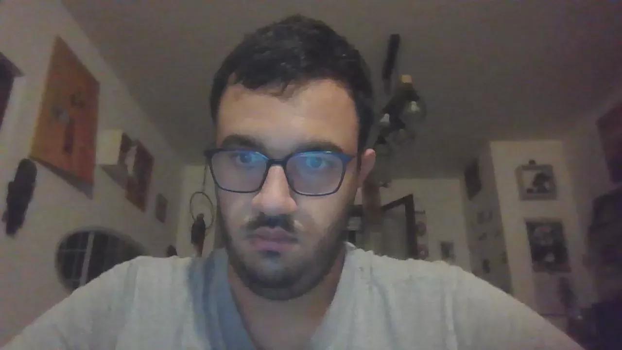 att2000 on Cam4 