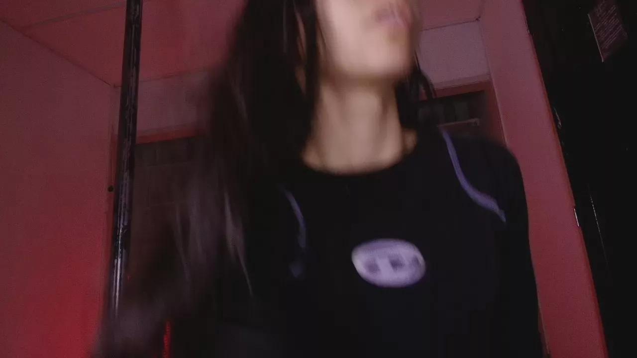 Aura_Janssen on Cam4 