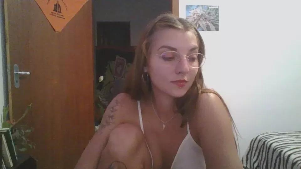 babydemon6 on Cam4 