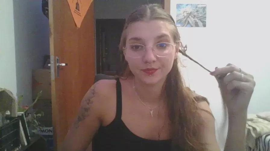 babydemon6 on Cam4 