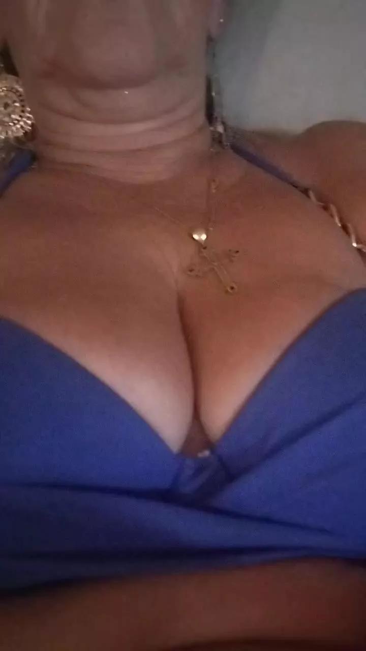 Babylove54 on Cam4 