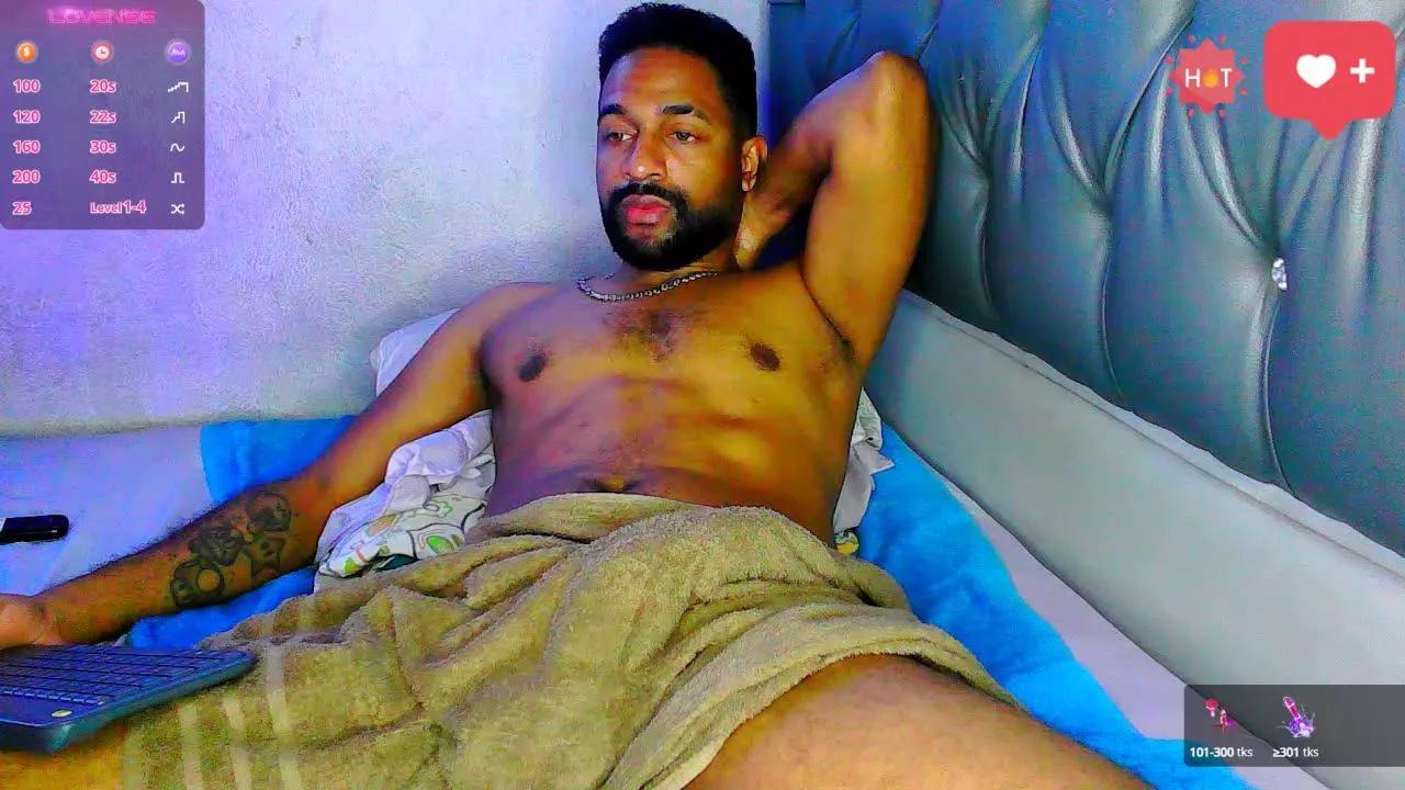 bbcblackhot33 on Cam4 