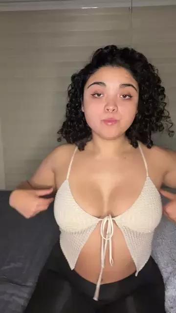 Bbycurly69 on Cam4 