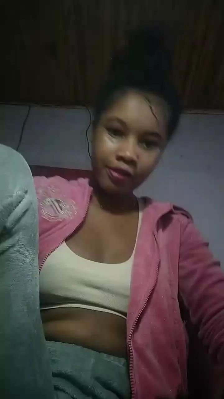 beauty320 on Cam4 