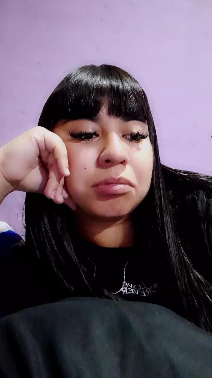 Bebijuu23 on Cam4 
