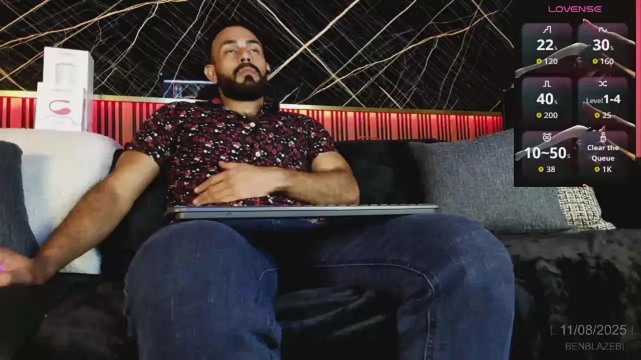 BenBlaze on Cam4 