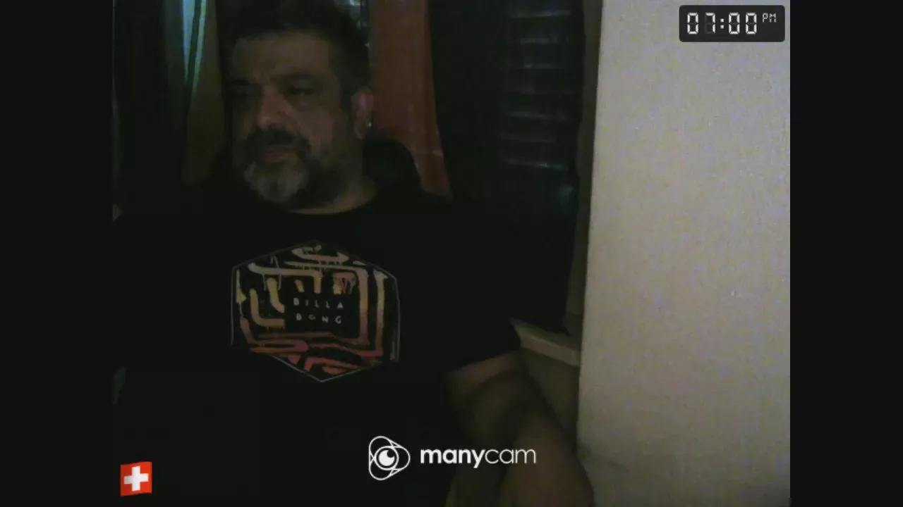 benenzo on Cam4 
