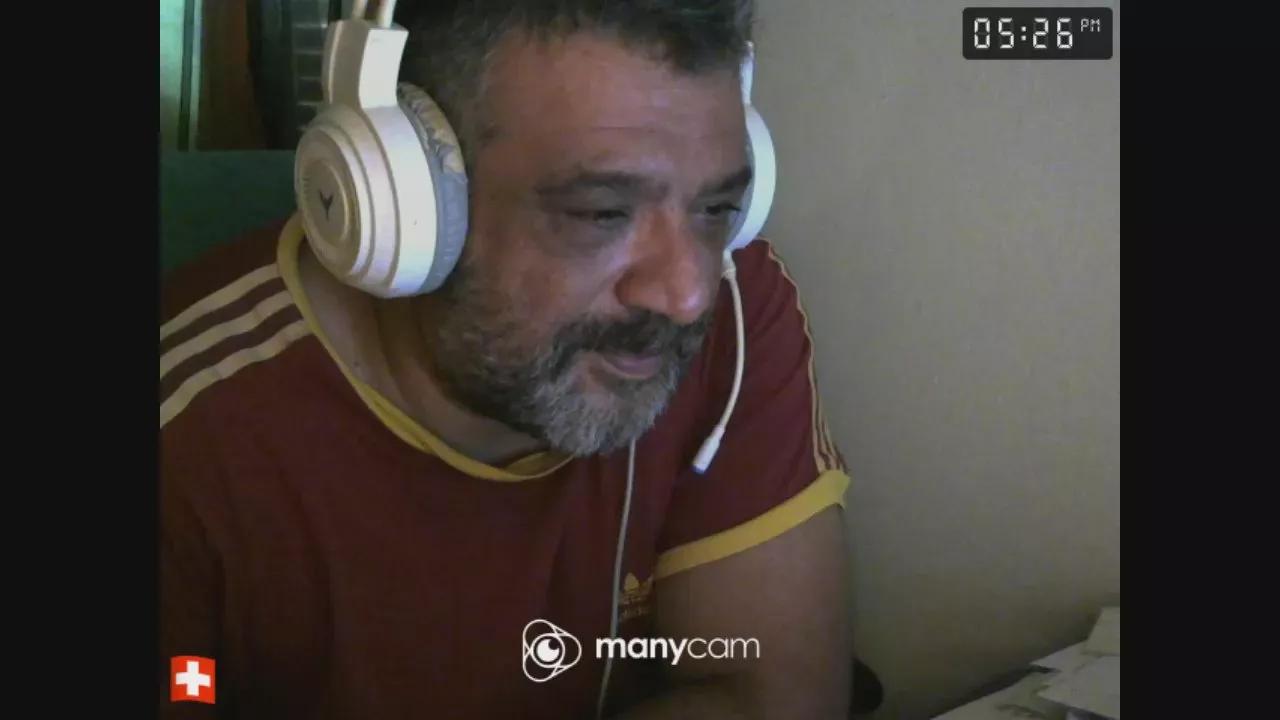 benenzo on Cam4 