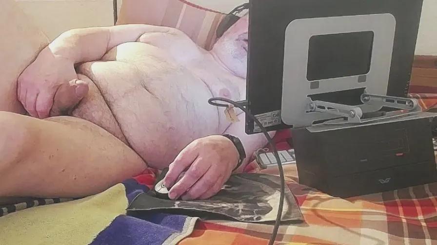 BerlinerTeddy on Cam4