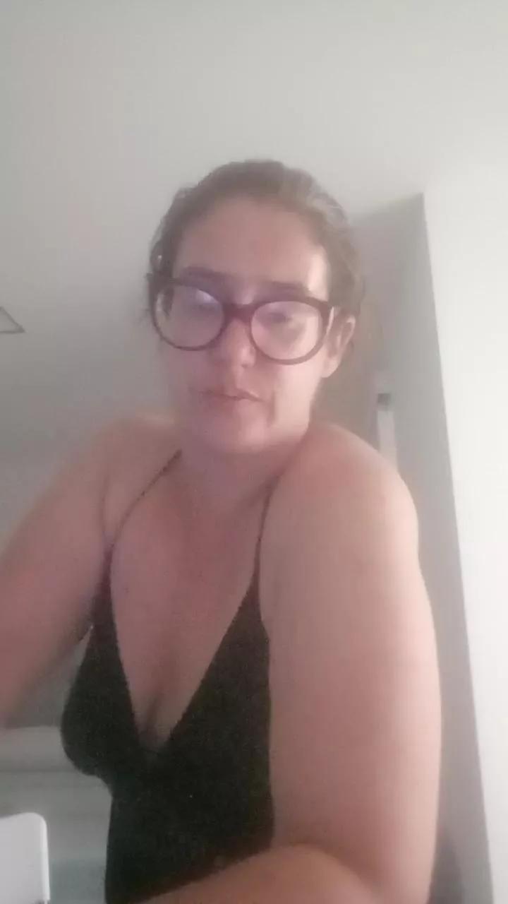 Betty89_ on Cam4 