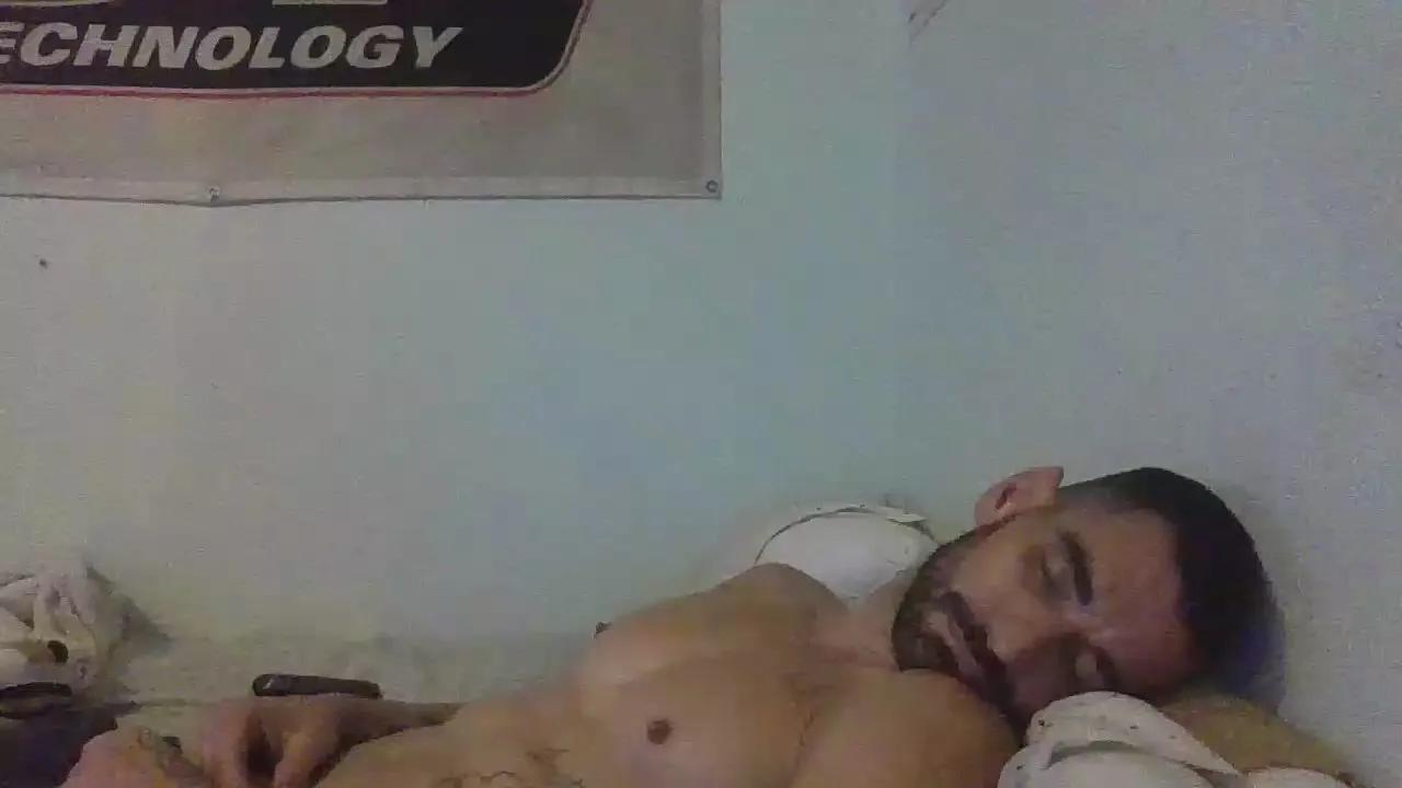 Offline Bigtoyguy34 on Cam4