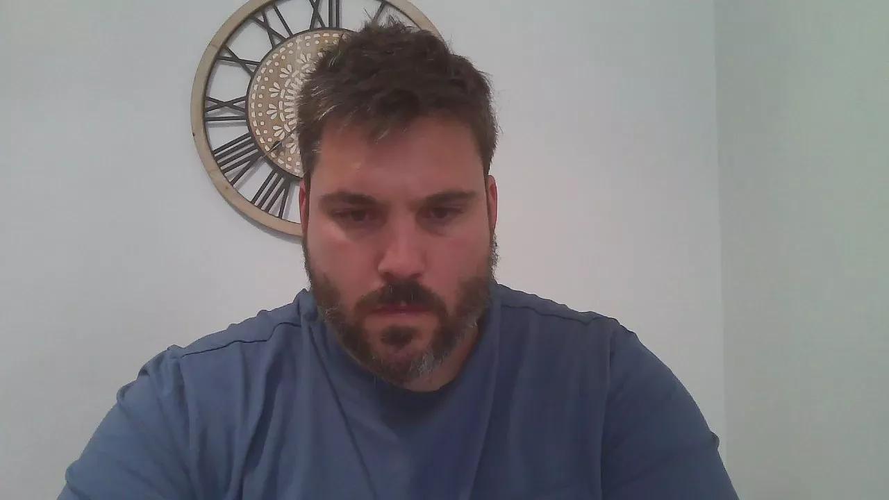 BruceWayne_34 on Cam4 
