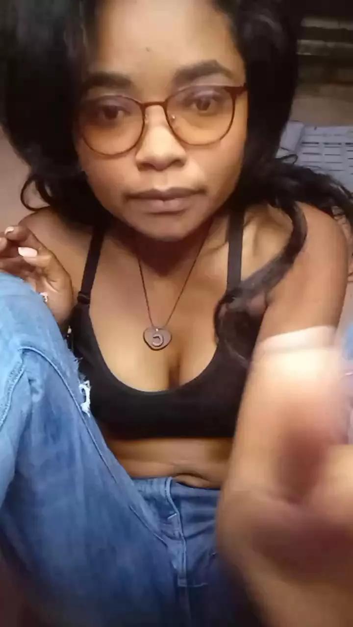 Bryanah on Cam4 