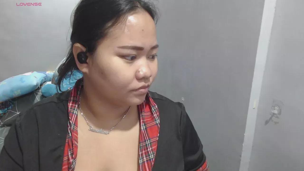 BubbleButtPinay on Cam4 