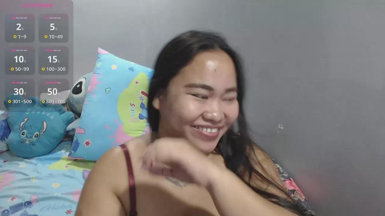 BubbleButtPinay on Cam4 