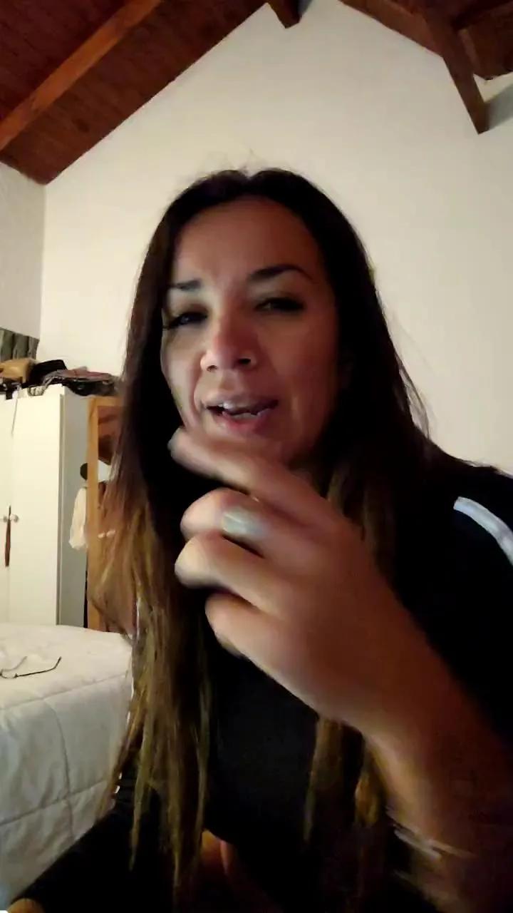 Offline cami_sugar1 on Cam4