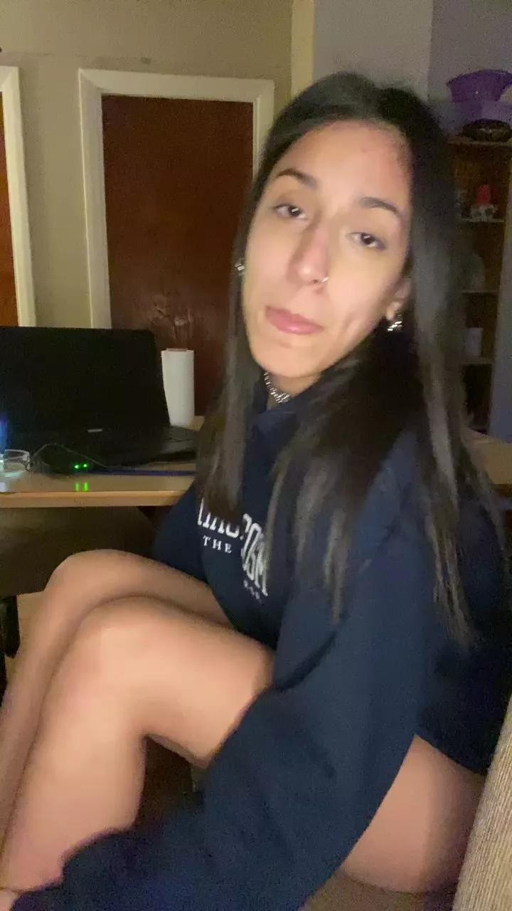 camiluli07 on Cam4 
