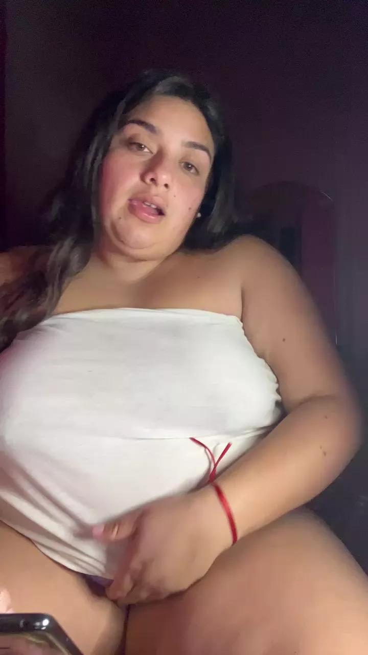 Caroanahiok on Cam4 