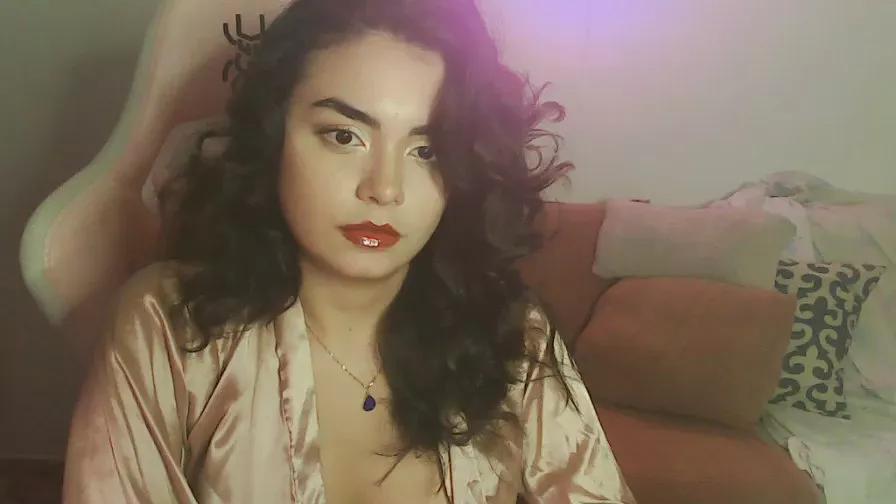 CassieHernandez on Cam4 