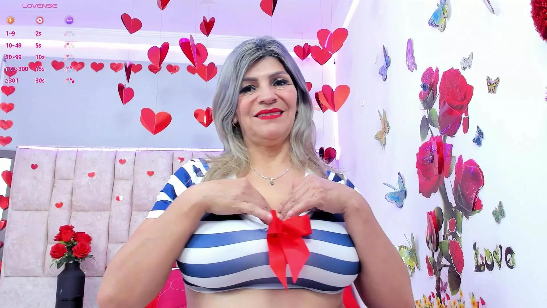 Celeste_Lincon on Cam4 