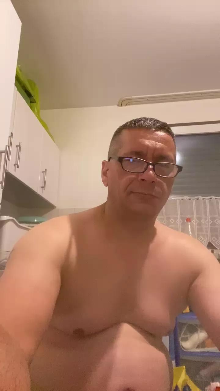 cemm7 on Cam4 