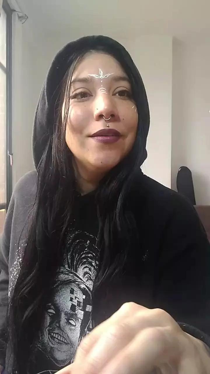 Charlotteleon on Cam4 