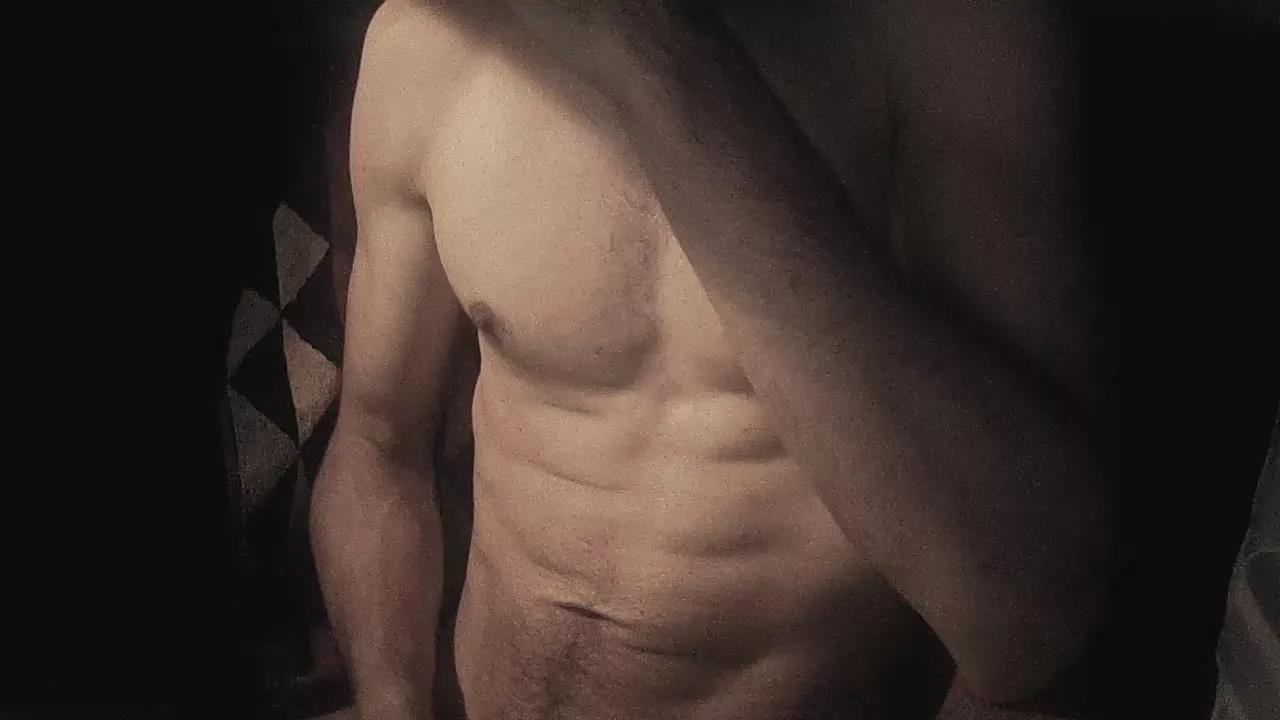 Coolmementox on Cam4 
