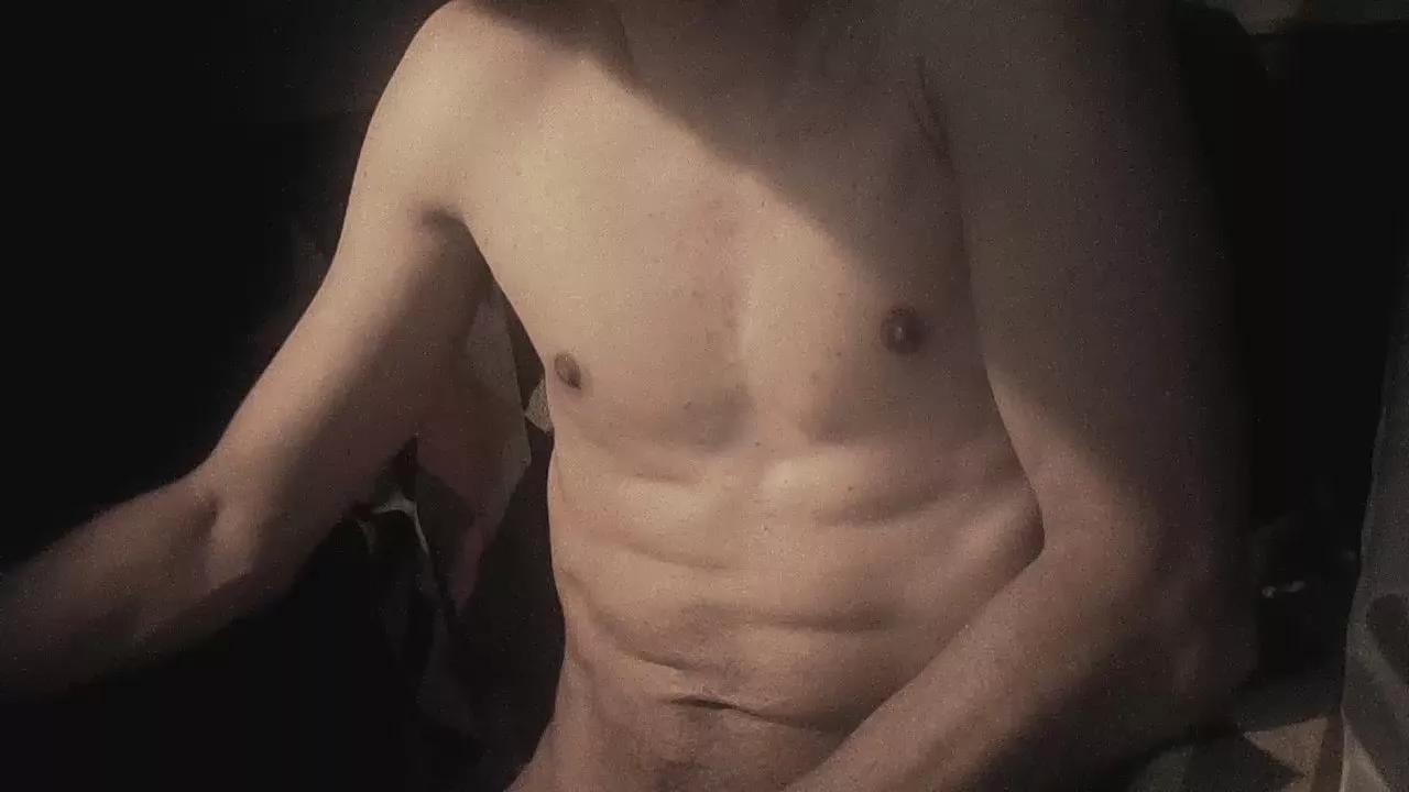 Coolmementox on Cam4 