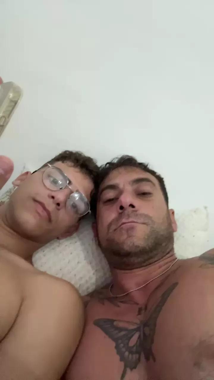 cozarsoto2 on Cam4 