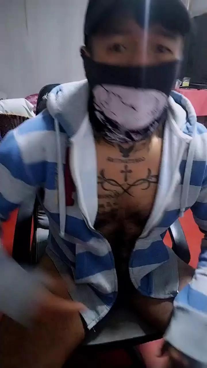 CRICRIONFIRE2 on Cam4 